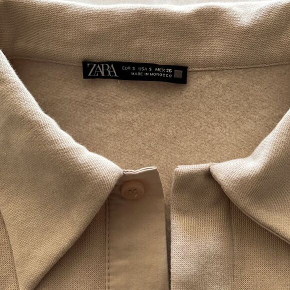 Zara cream colored cropped sweatshirt w fabric collar and button up front - S - Picture 2 of 8